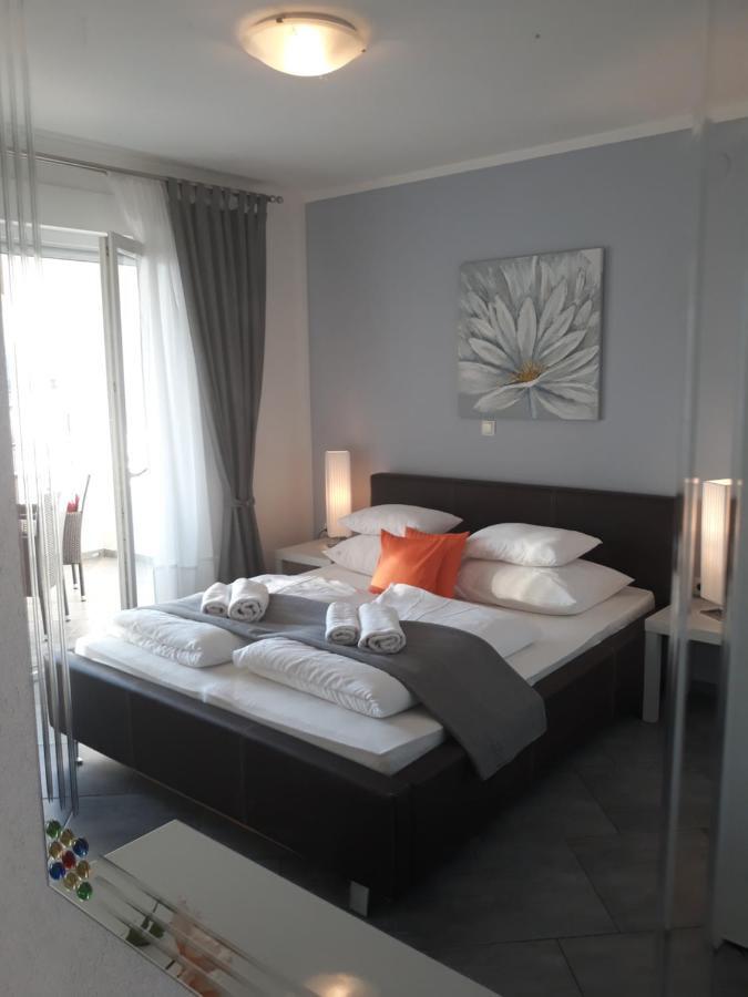 Garfild Guest House Novi Vinodolski Zimmer foto